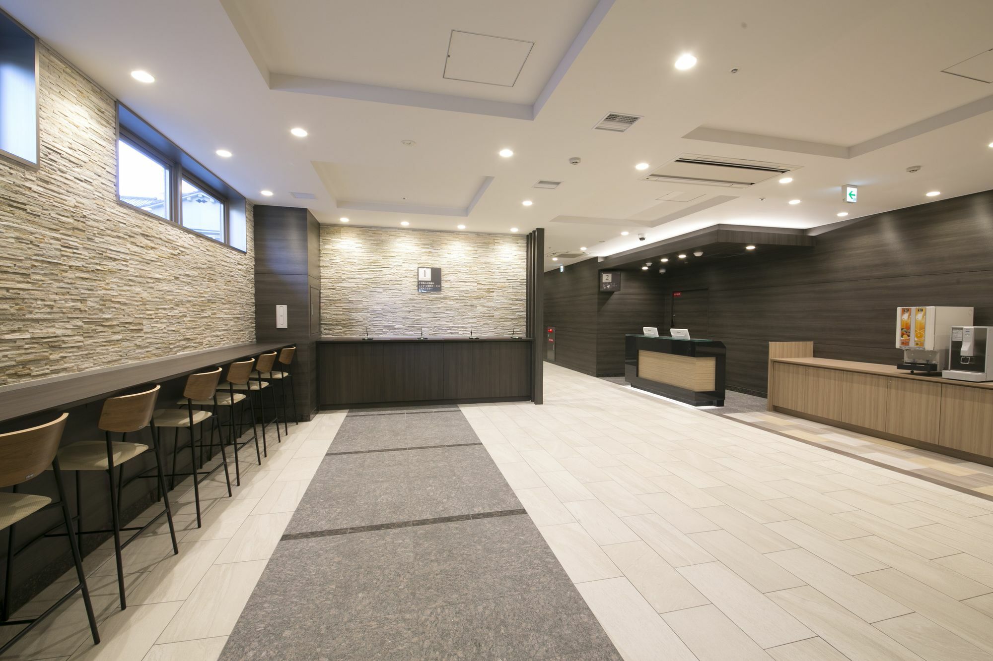 Washington R&B Hotel Shin Osaka Kitaguchi Exteriör bild